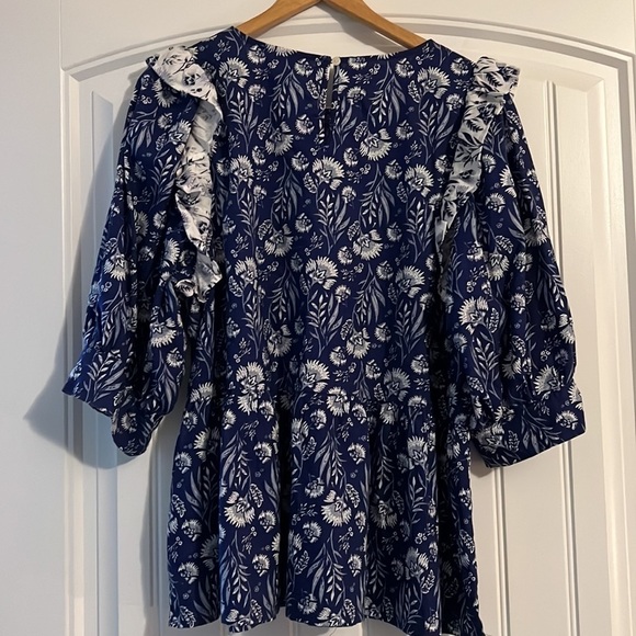 Universal Thread Blue Floral Print Puff 3/4 Sleeve Ruffle Blouse Size XL - Picture 5 of 6